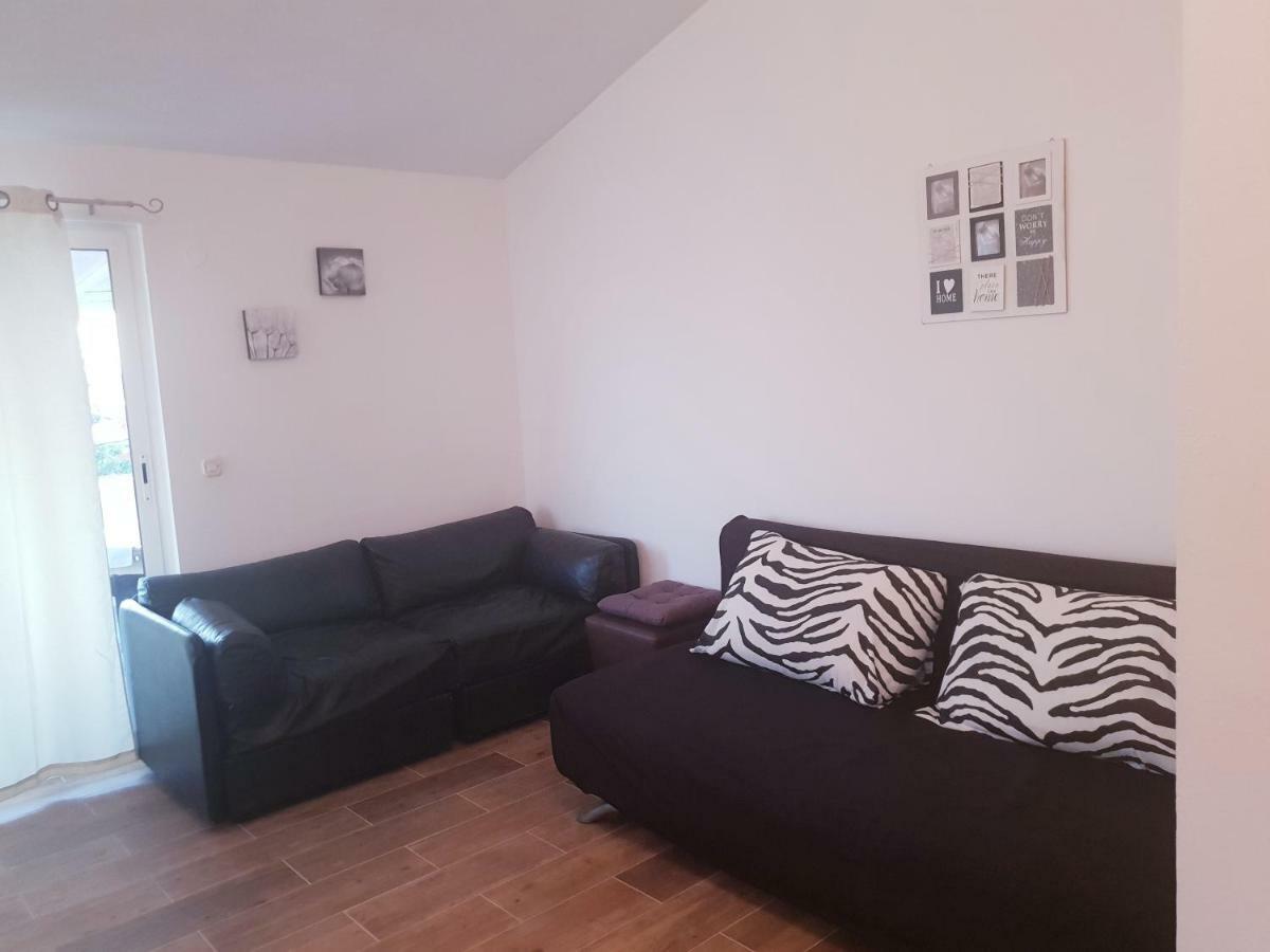 Apartments Petrovic Pirovac Kültér fotó